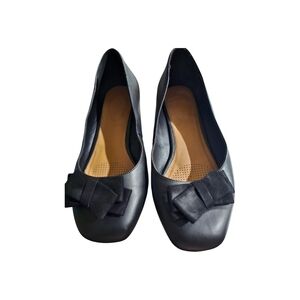 Comfortview Wide Width Black Flats with Bow Detail